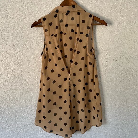 SANS SOUCI sheer polka dot tank top buttons hi-low - Picture 8 of 13